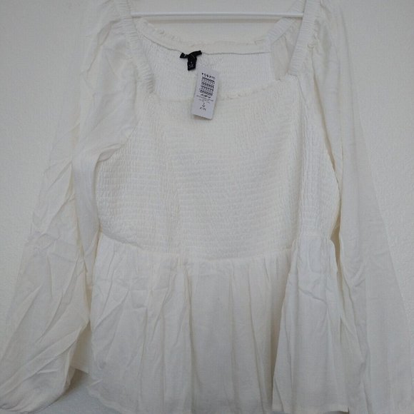 torrid Tops - Torrid 3X Smocked Bodice Cloud Dancer Top NWT